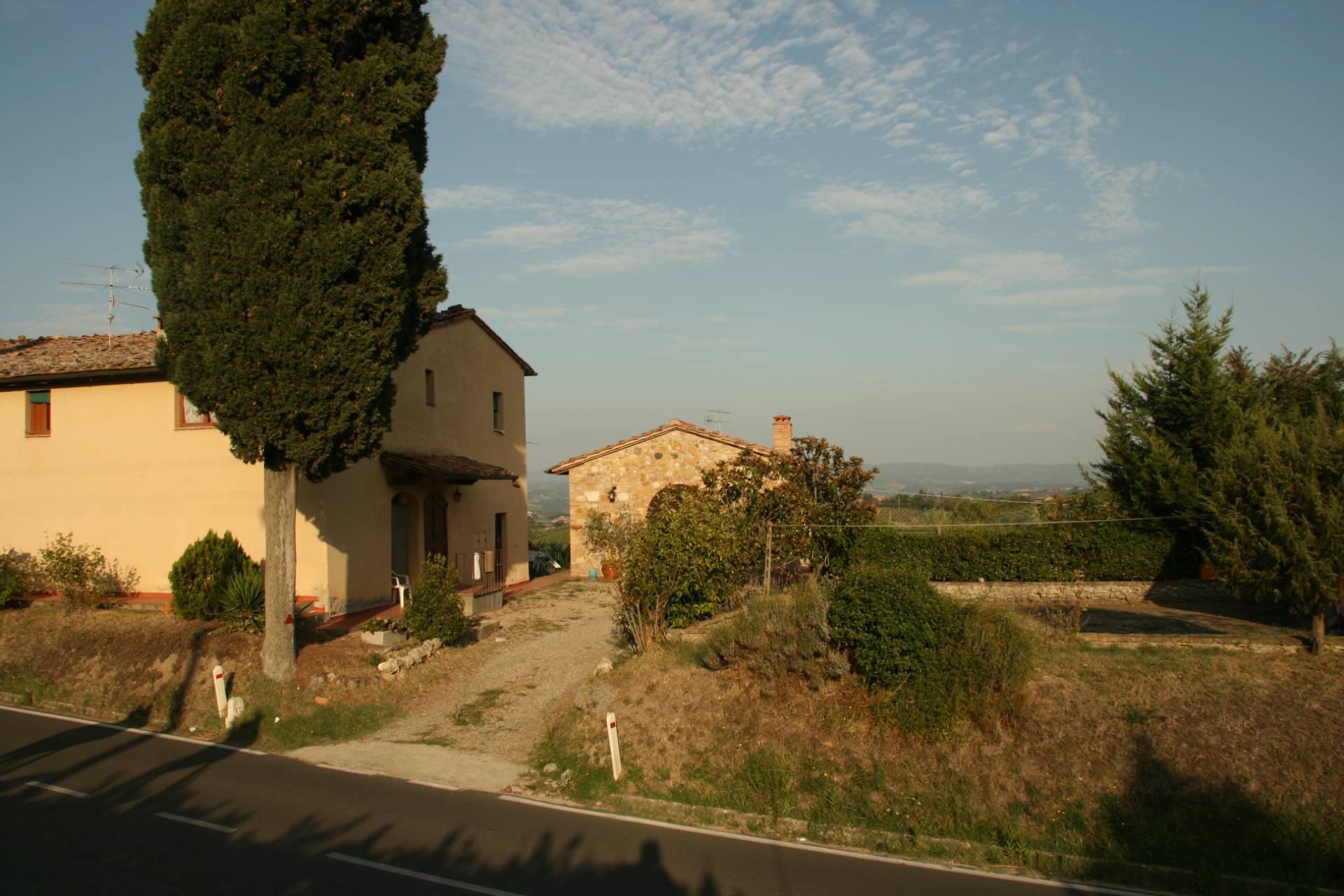 TOSCANA SAN GIMIGNANO (SIENA) - Antico podere con vigna
