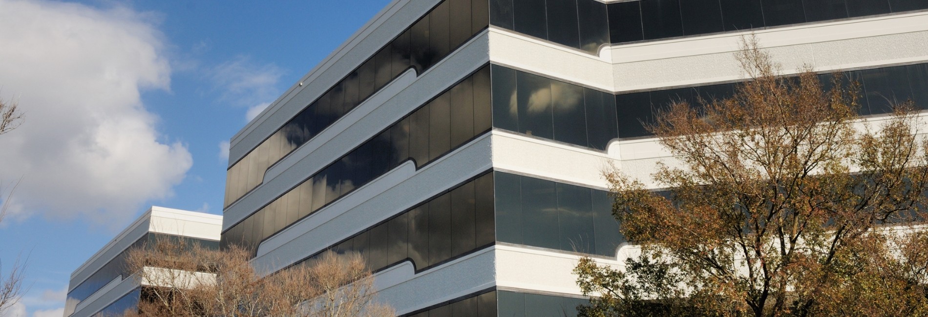 BOLOGNA - COMPLESSO COMMERCIALE A REDDITO - CIRCA 9.000 MQ