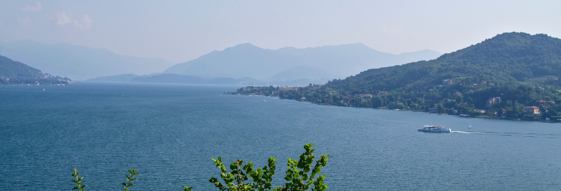 LAVENO (VA) - TERRENO EDIFICABILE VISTA LAGO - RICETTIVO O RESIDENZIALE - 3.000 mq SLP