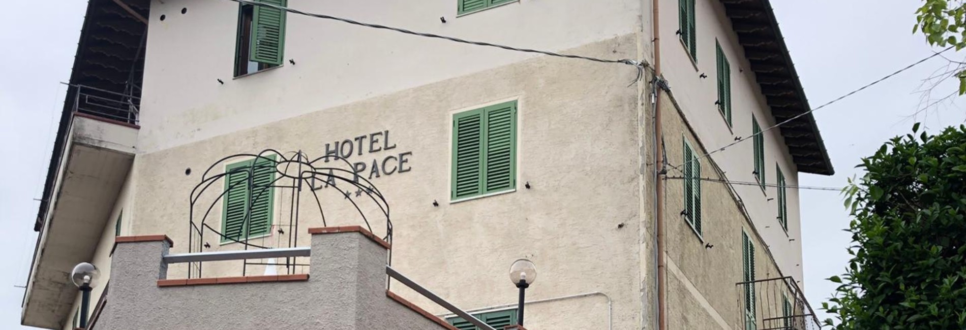 ABETONE ADIACENZE - MARESCA (PISTOIA) -  Struttura alberghiera da riqualificare