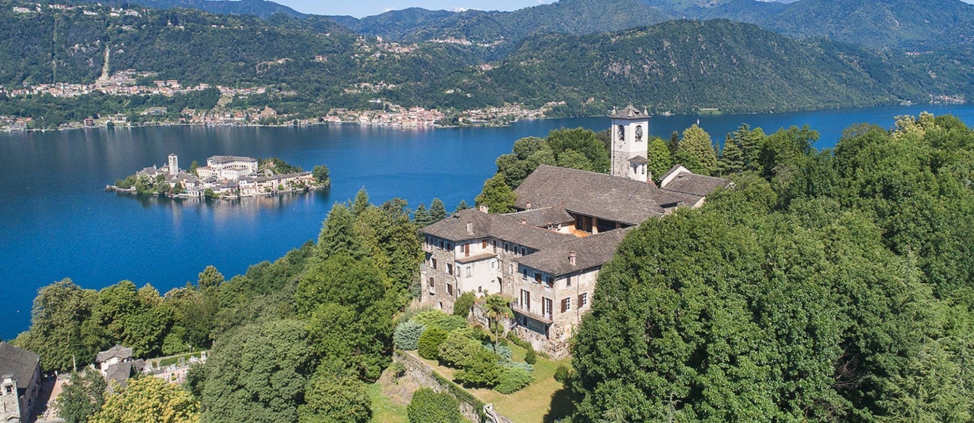 LAGO D'ORTA - ORTA SAN GIULIO - Antico monastero seicentesco e casa privata del 1860 con destinazione residenziale, ricettiva e commerciale