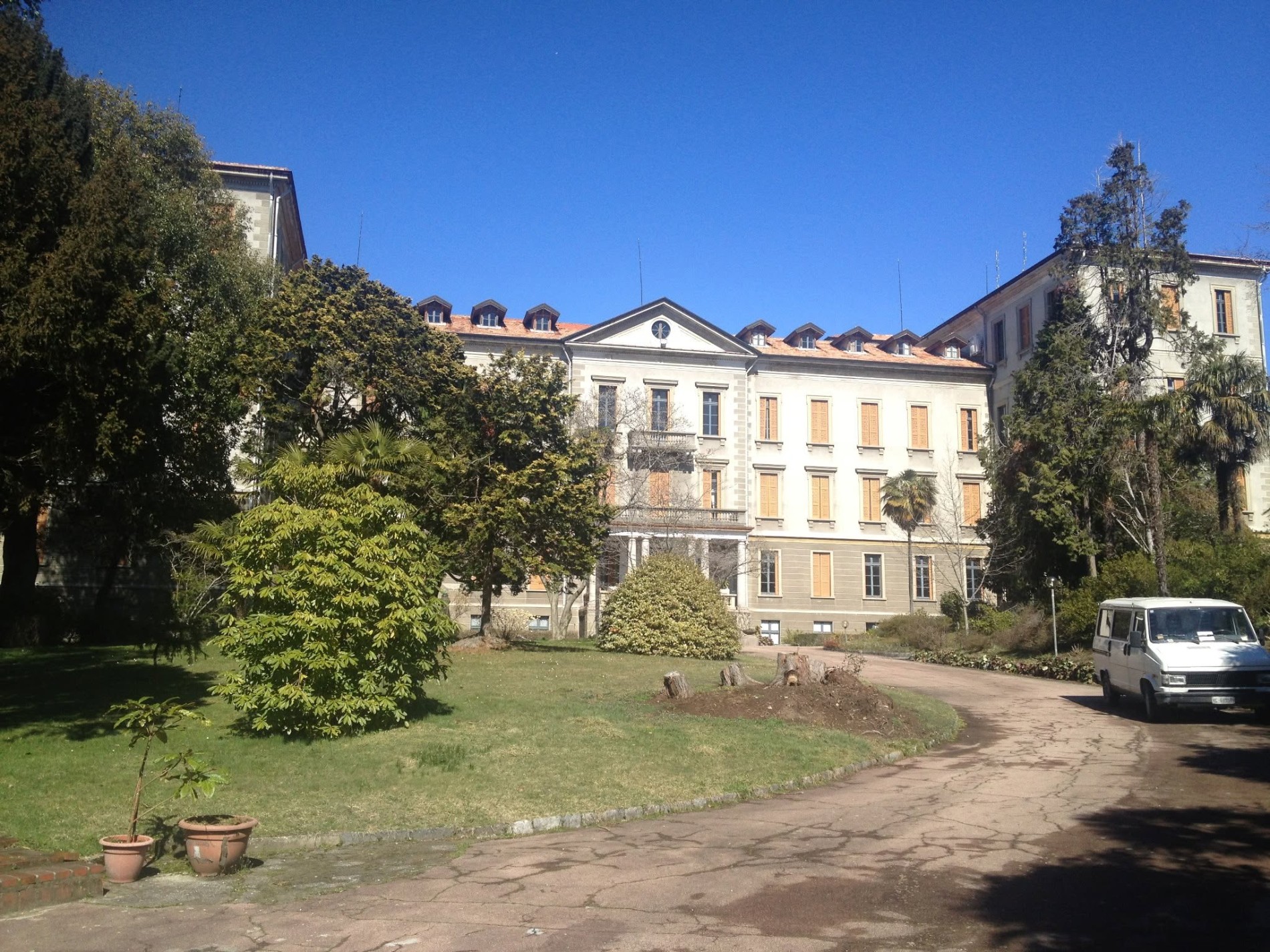 LAGO MAGGIORE - STORICO COMPLESSO IMMOBILIARE VISTA LAGO