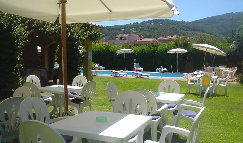ISOLA D'ELBA - HOTEL 3 STELLE A 400 METRI DAL MARE