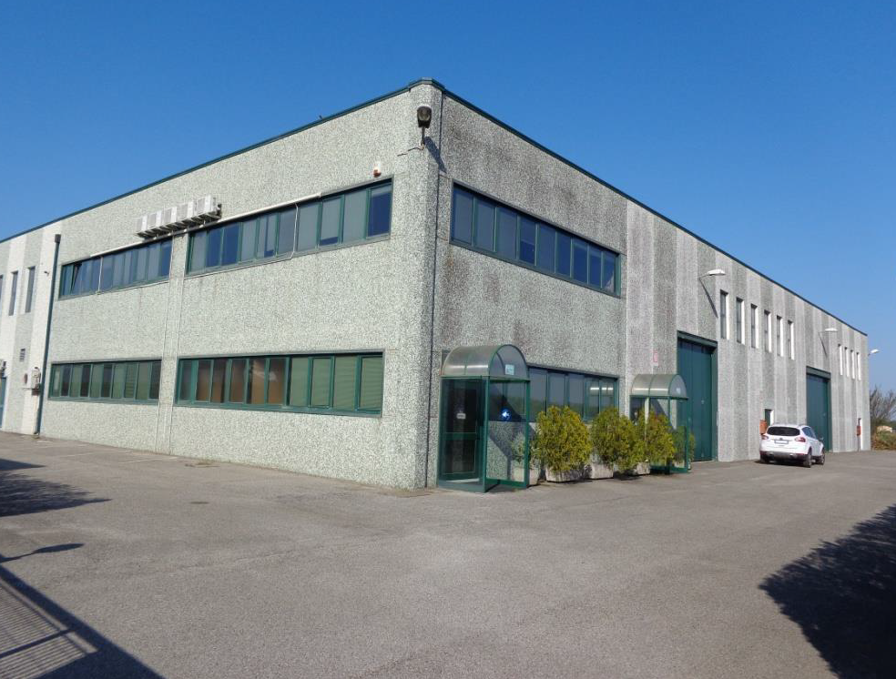 PORTO VIRO (RO) - COMPLESSO INDUSTRIALE / ARTIGIANALE - FRONTE S.S. ROMEA