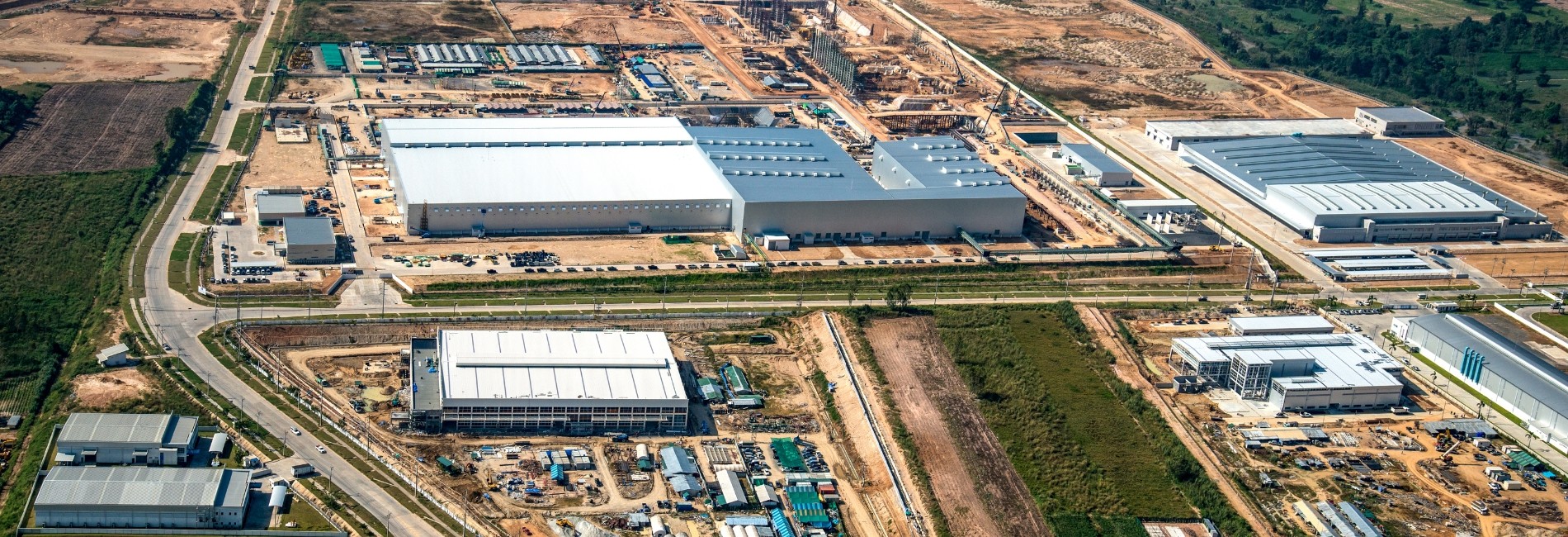 RICERCHIAMO AMPIA AREA INDUSTRIALE ENTRO 50 KM DA MILANO